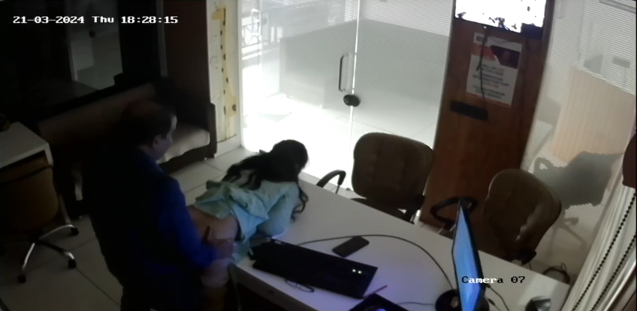 Meri friend Neha Srivastava ka boss ke sath sex cctv part 2